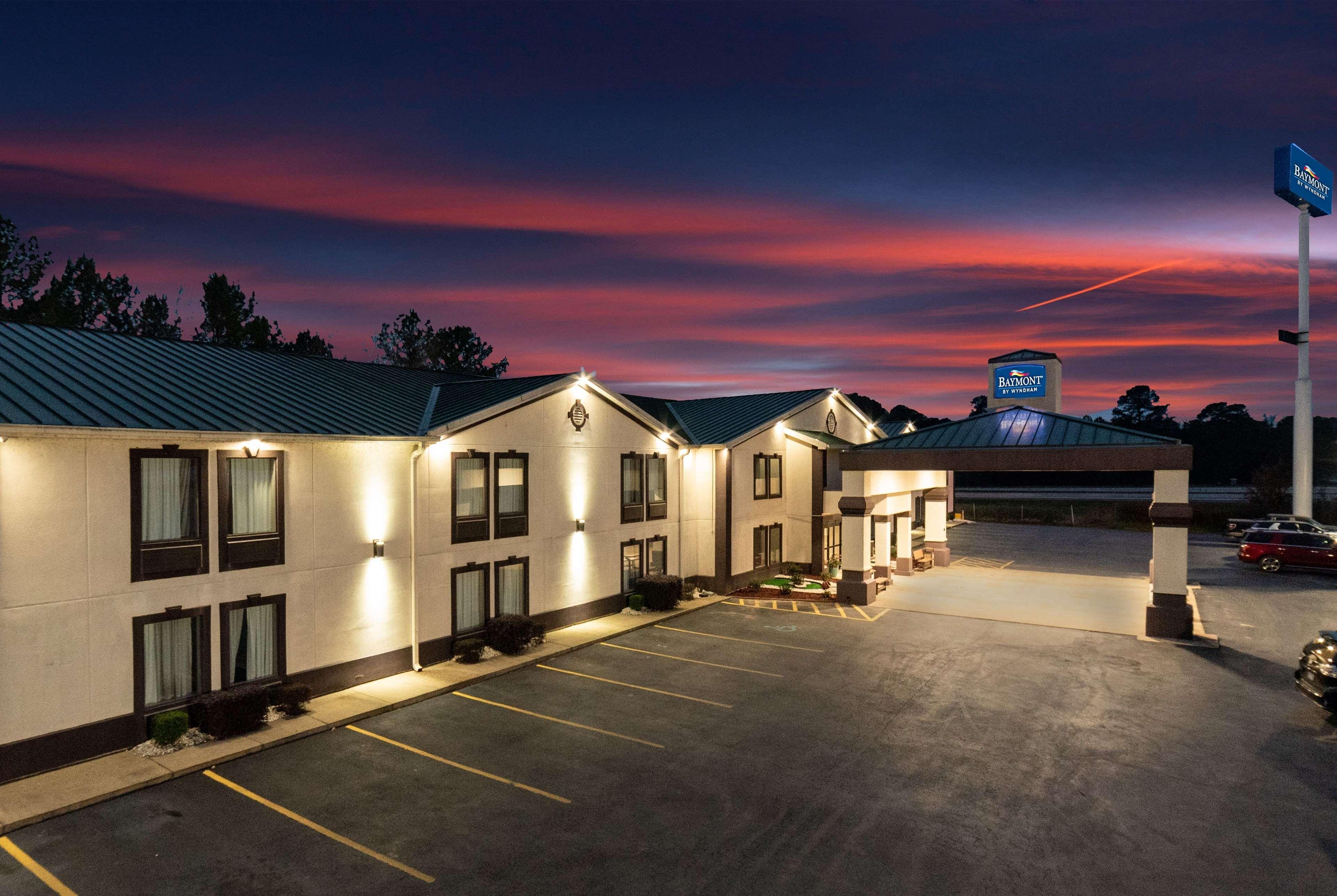 Baymont By Wyndham Caddo Valley/Arkadelphia Exterior photo